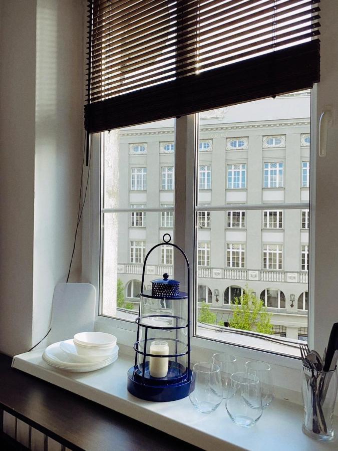 Duzy Prywatny Pokoj Blisko Starego Miasta. Pokoj 7 Warschau Buitenkant foto